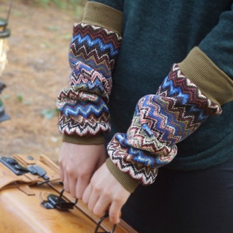 韩国【KEKKI】北欧爱尔兰 秋 冬 暖手 手套 袖套 小朋友袜套 森林派对 - 其他 - 其他材质 紫色