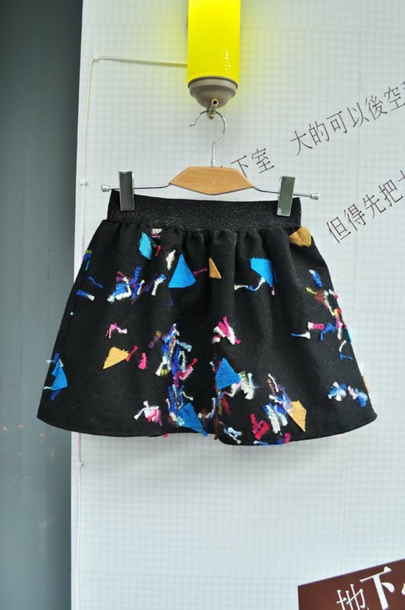 我是女生．主厨推荐毛呢短裙 - 裙子 - 其他材质 黑色