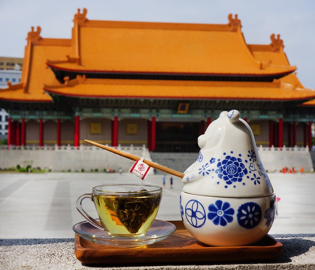 爱青花打坐Tea熊罐  花开四季茶 Bear熊茶叶罐 ARTEA 千合趣 - 茶 - 瓷 蓝色