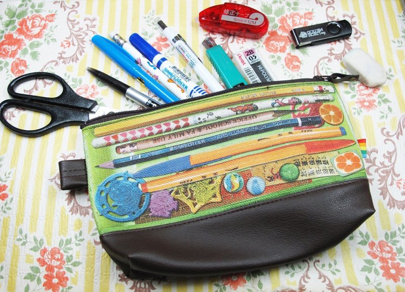 <自做自售>化妆包 / 藏宝盒 - 化妆包/杂物包 - 棉．麻 绿色