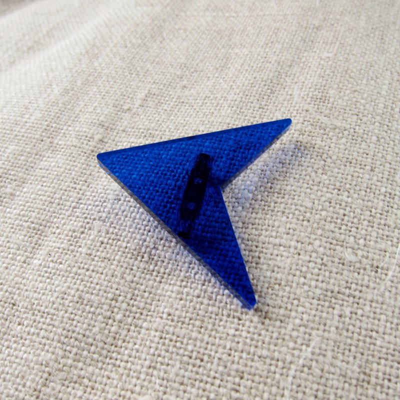 变身:] 开衫眼胸针 飞镖 胸针 - 射上冬日衣服的眼睛 - 胸针 - 压克力 蓝色