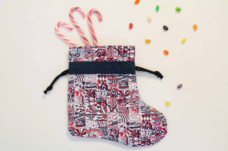 可以袋出门｜马戏团｜圣诞袜｜束口袋｜圣诞礼物｜交换礼物 - 化妆包/杂物包 - 棉．麻 