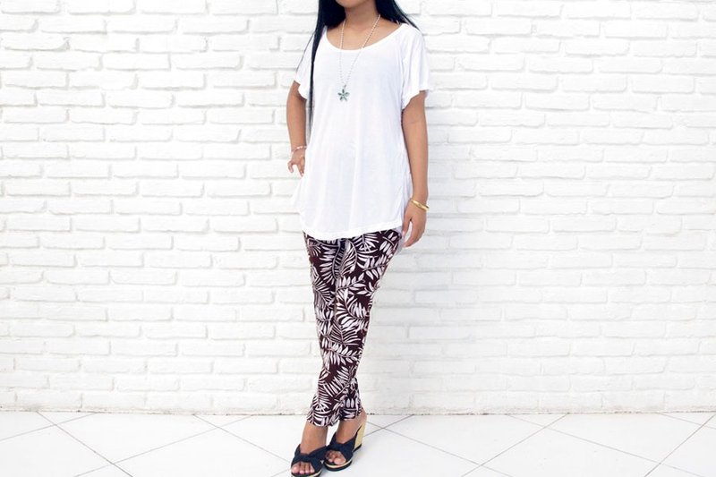 Superb comfort! Leaf print skinny straight stretch Long Pants <Brown> - 女装长裤 - 其他材质 咖啡色