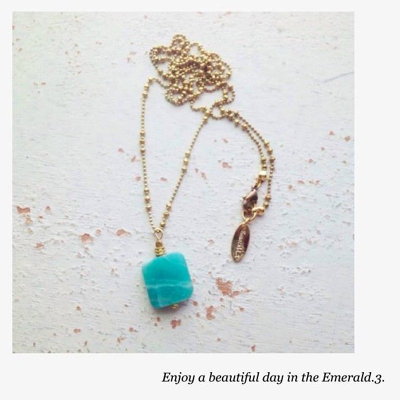 { Emerald.3 }天河石古典黄铜中长炼 - 项链 - 宝石 蓝色