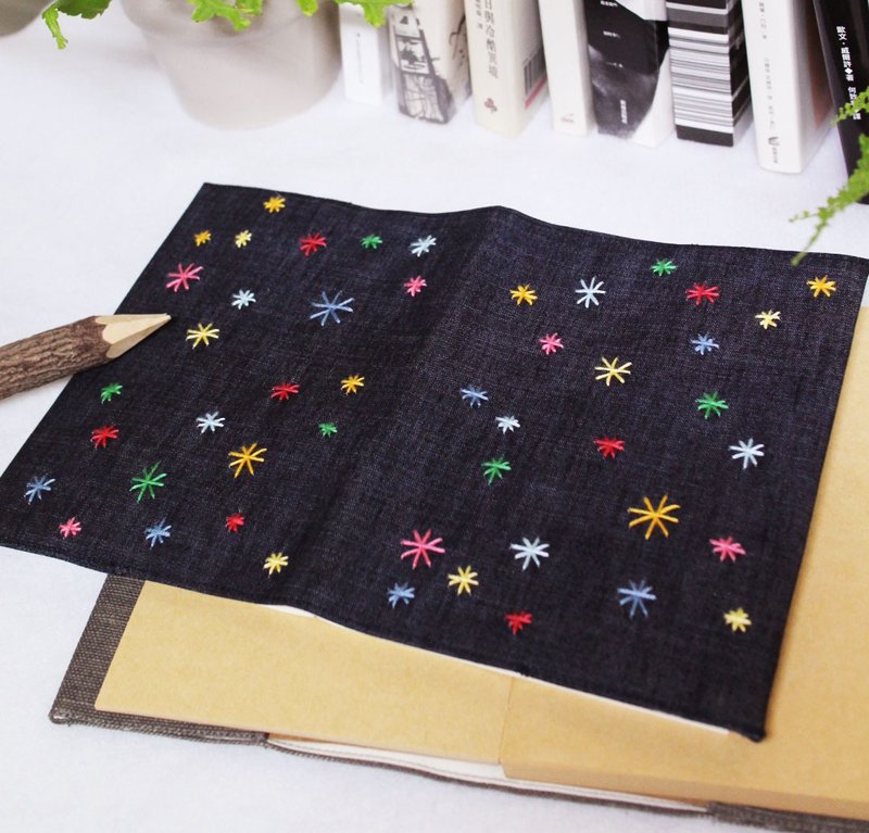 手作书衣笔记本【万花嬉春】亮质丹宁款(大本=A5) - 笔记本/手帐 - 其他材质 蓝色