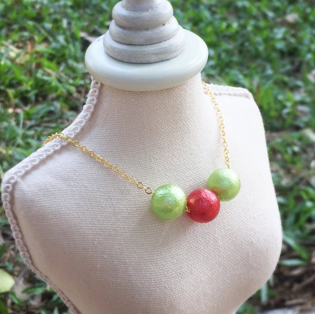 《LaPerle》红绿仿棉花珍珠 红绿项链 颈链 16k镀金黄铜 圣诞礼物 Handmade - 颈链 - 其他材质 紫色