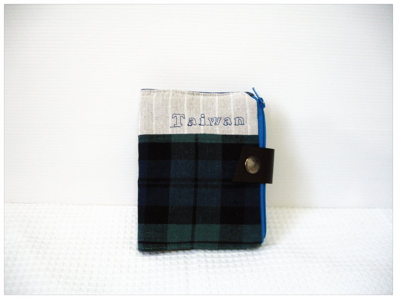 父亲节最好的礼物-Taiwan护照套/经典绿格纹(手工限量) - 证件套/卡套 - 其他材质 