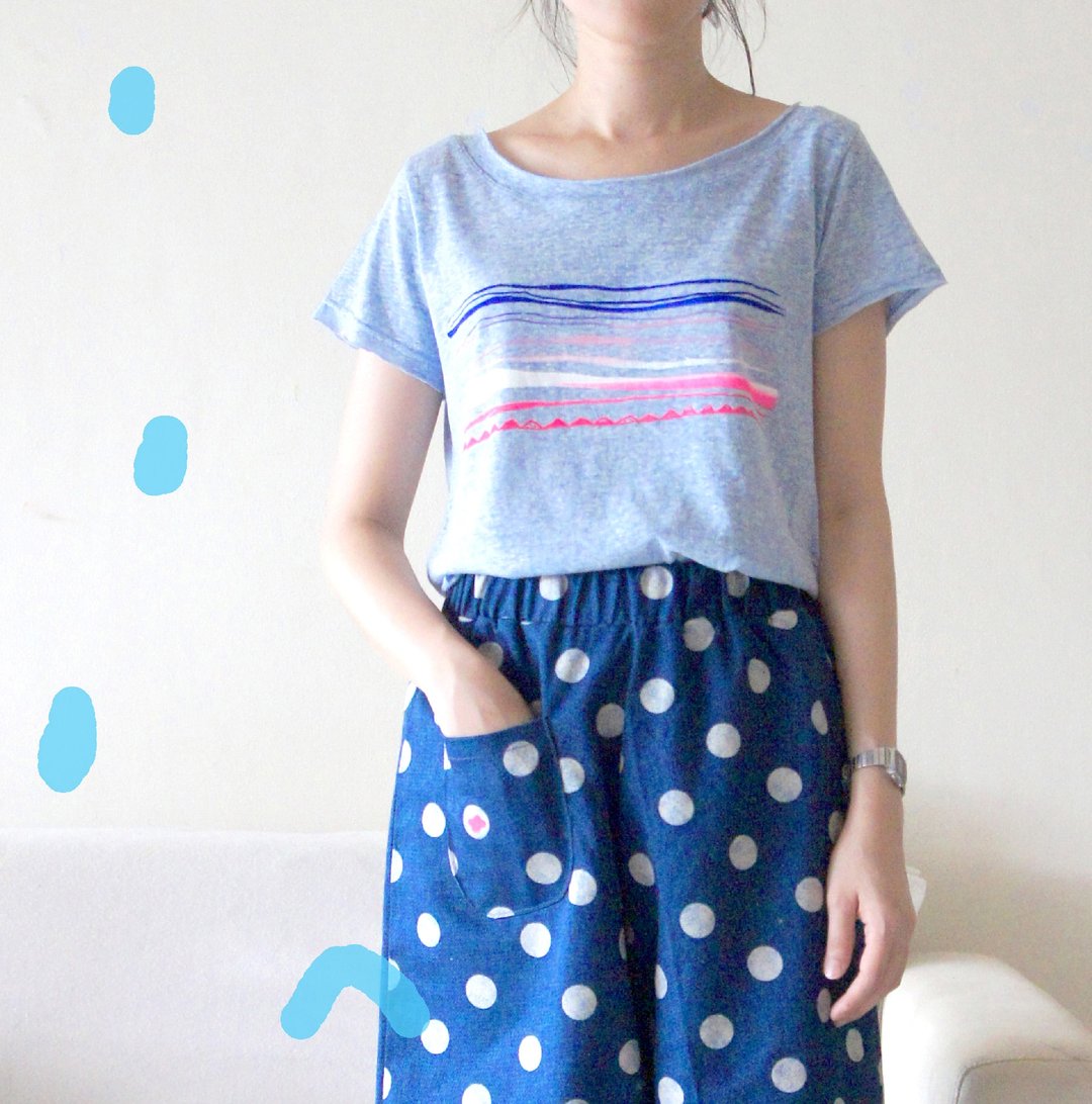 夏天的小溪、大河、细沙、一片海 舒服软软不修边t-shirt 浅蓝色/米白色售完 - 女装 T 恤 - 棉 多色