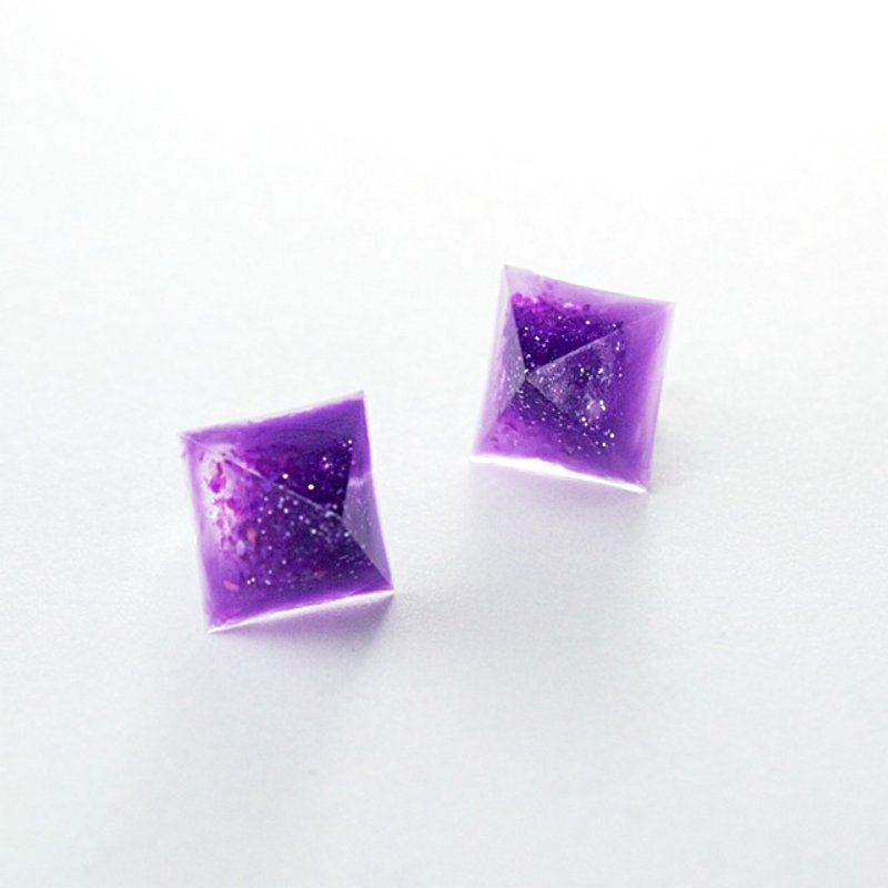 Pyramid earrings (blueberry) - 耳环/耳夹 - 其他材质 紫色