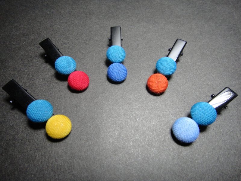 湖蓝mm巧克力 钮扣鸭嘴短夹 C20AMBZ60 - 发饰 - 棉．麻 蓝色