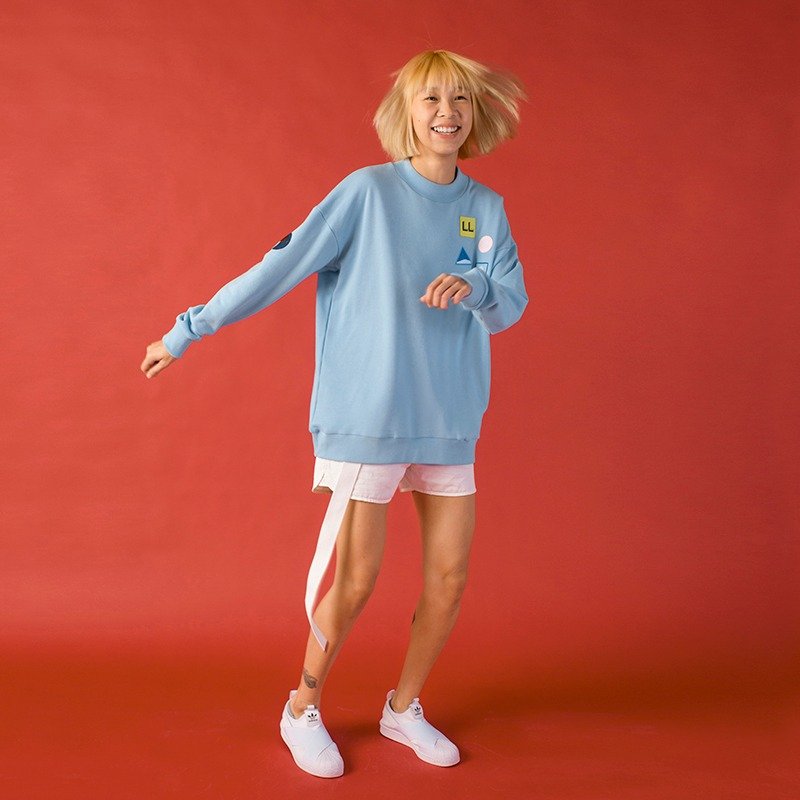 LLANO雪人趣味布标徽章浅蓝圆领螺纹卫衣 S码 - 女装上衣 - 其他材质 蓝色