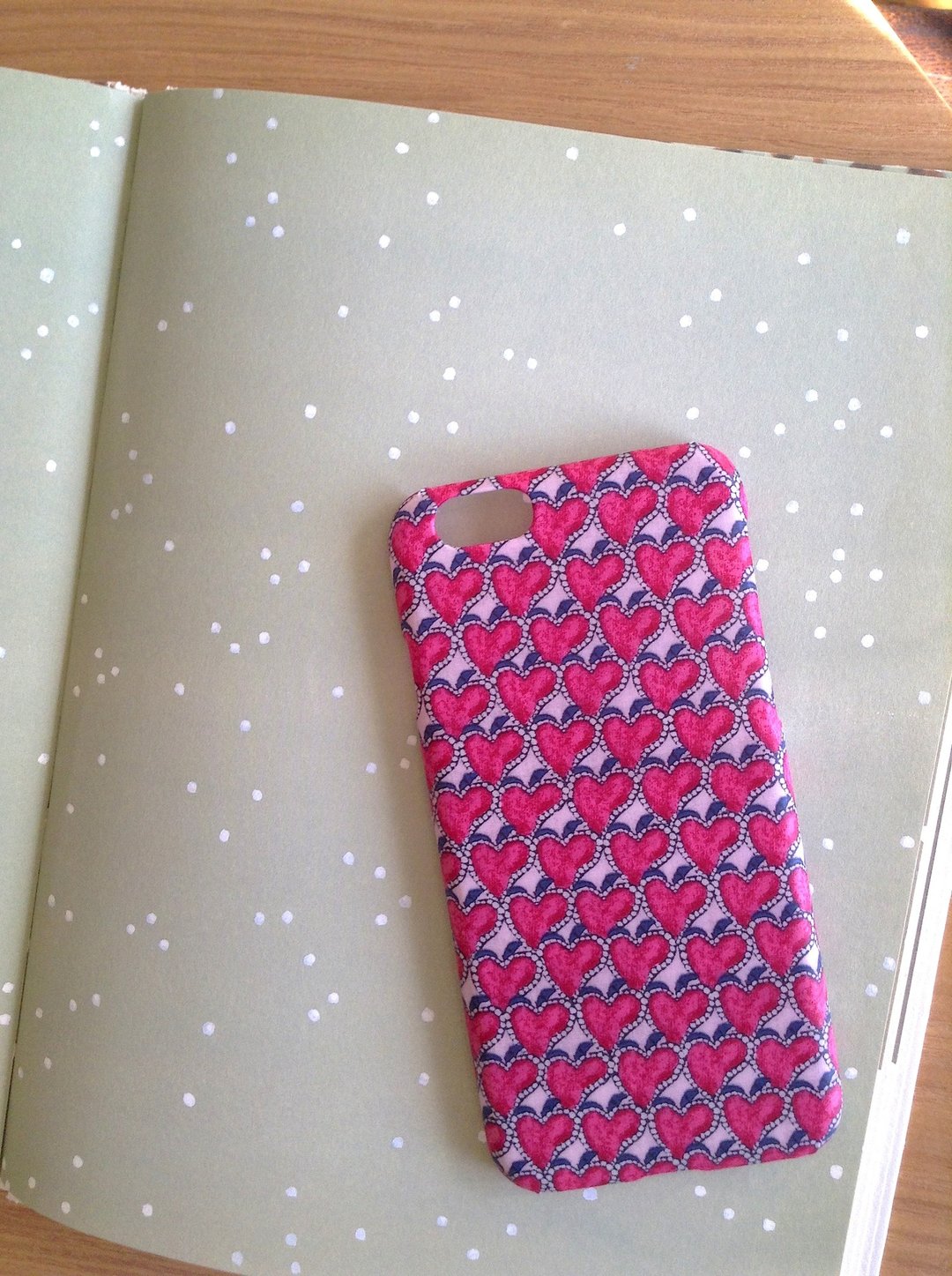 Liberty iphone6 ​​case (Heart Kyano Bee candy pink) - 手机壳/手机套 - 塑料 红色