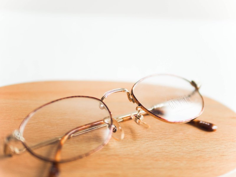 河水山 - 星期六时代 镜面碎花 镜脚金色波纹圆玳瑁金眼镜 Japan 日本好学生 金框 椭圆 雕花 - 眼镜/眼镜框 - 其他材质 红色