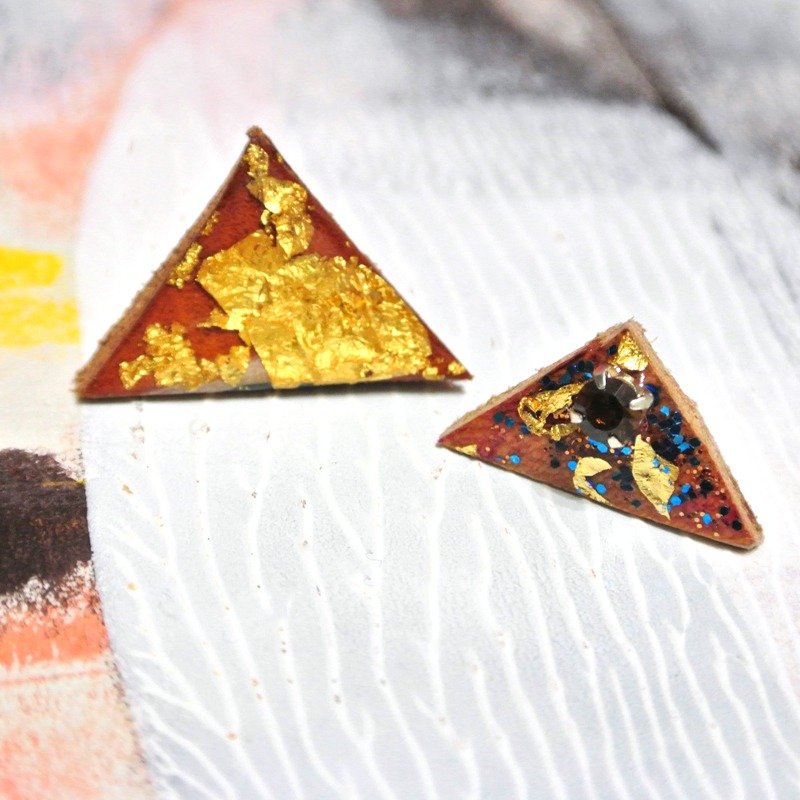 高贵三角形皮制耳环 - 耳环/耳夹 - 纸 咖啡色
