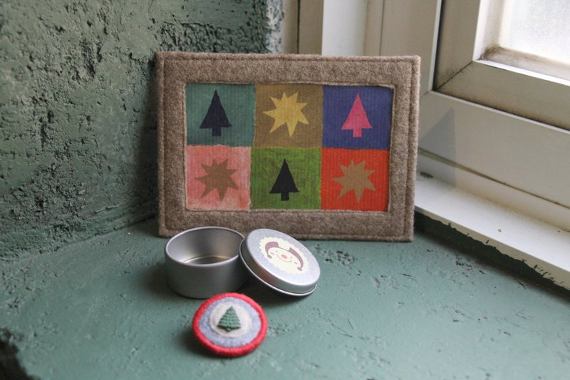 手感小徽章别针+礼物小铁盒+手作质感卡片福袋组·圣诞优惠组合│abbiesee礼 物 店 - 胸针 - 纸 