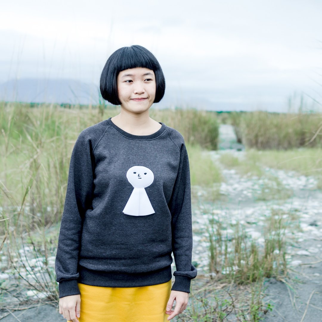 阴天娃娃 / 冬天长袖衣服 - 女装上衣 - 纸 黑色