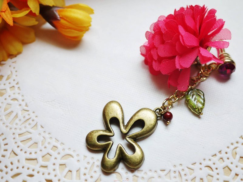 Paris。幸福手作。梦幻浪漫纱花zakka复古造型水钻耳机塞。桃红系 - 耳机 - 其他金属 粉红色