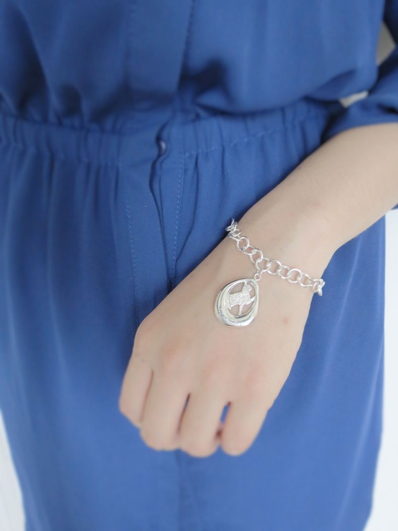 猫咪伸手 - They are Family (纯银粗手链 女款 可爱动物 刻字) - 手链/手环 - 纯银 银色