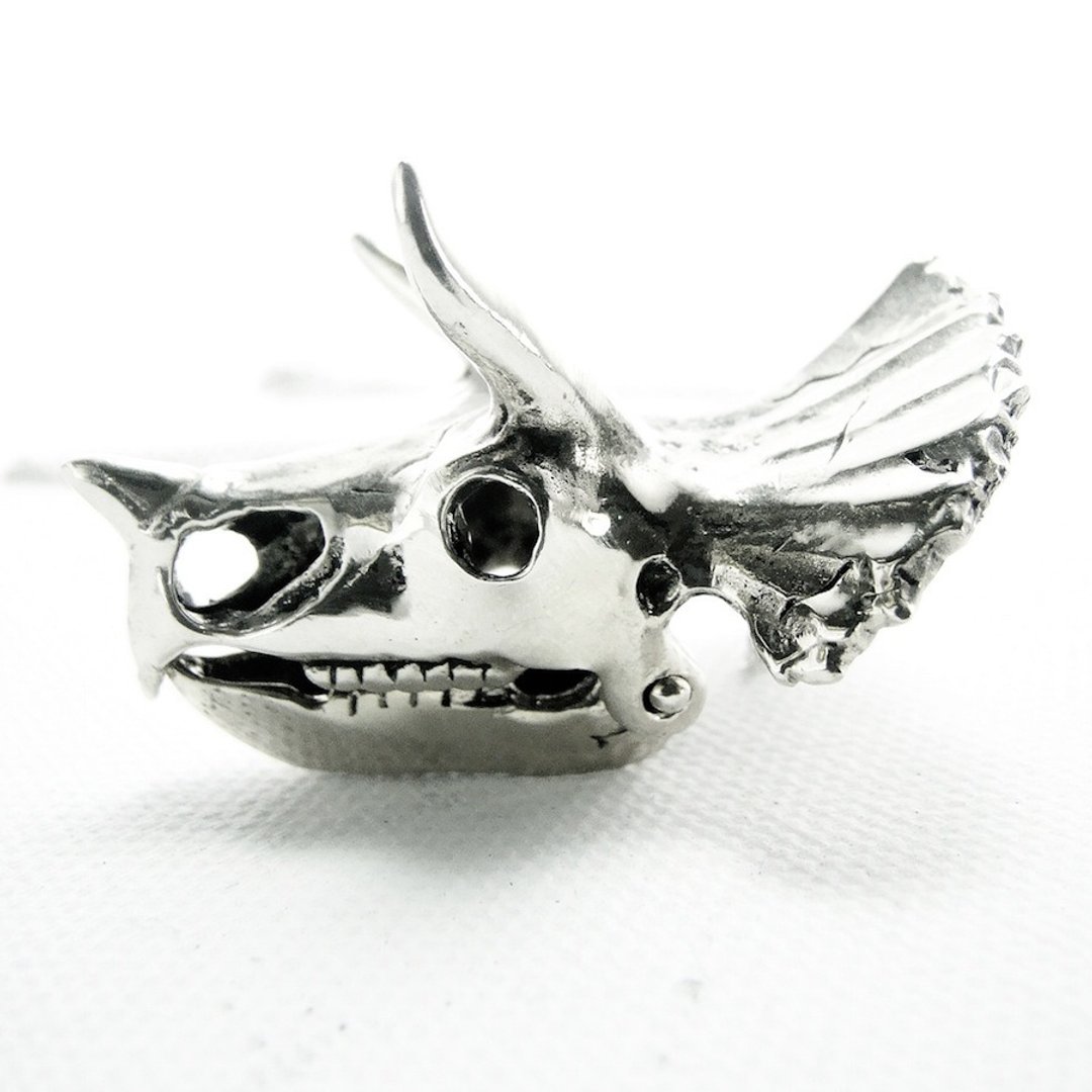 Triceratops Pendant in white bronze with oxidized antique gold color ,Rocker jewelry ,Skull jewelry,Biker jewelry - 项链 - 其他金属 