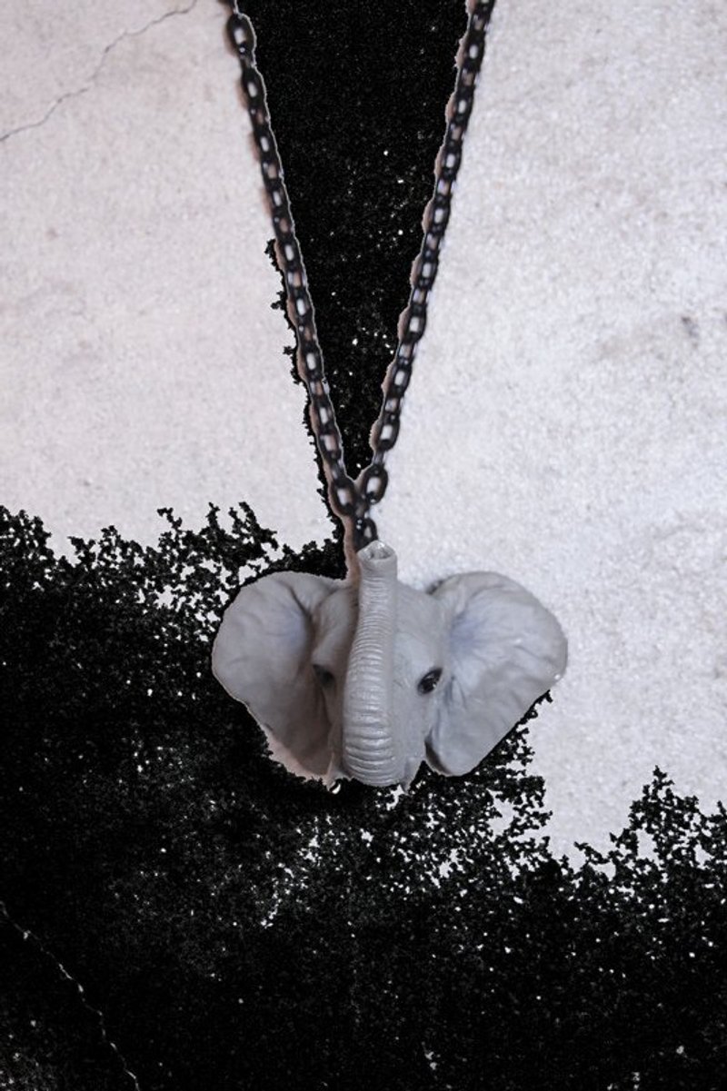 Double M 魔幻动物项炼-大象篇 - 项链 - 其他材质 灰色