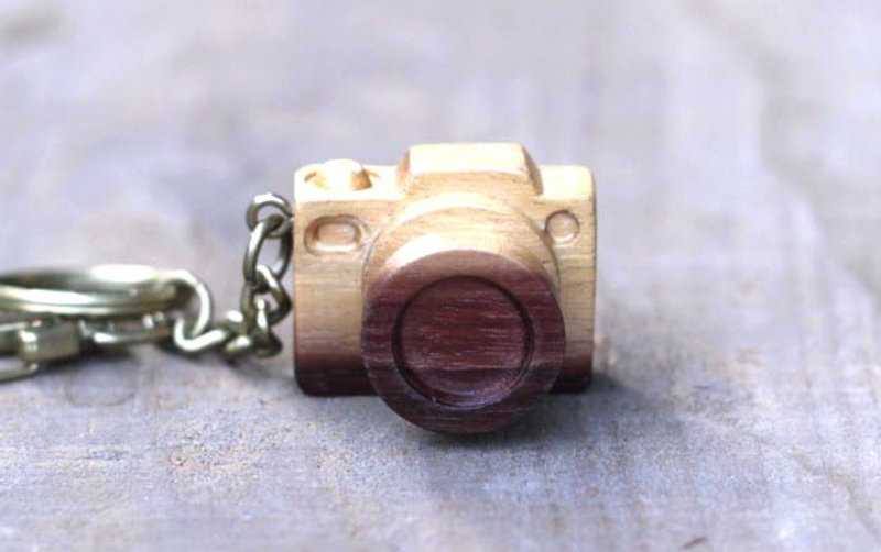 手工木制微型相机▣ 双色渐层钥匙圈 - 钥匙链/钥匙包 - 其他材质 咖啡色