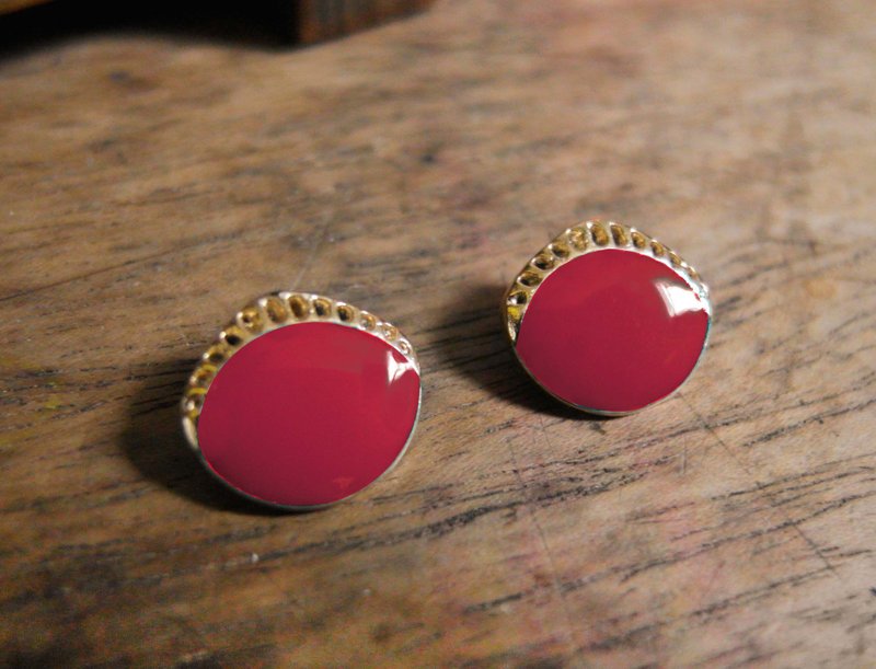 复时品【早期手工夹式耳环：枣红古早味】 - 耳环/耳夹 - 其他材质 红色