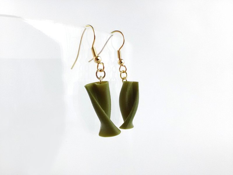 pierce nyu-do # 4 - 耳环/耳夹 - 塑料 绿色