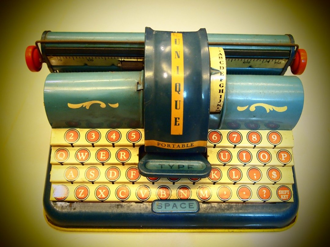 1940 Antique tin toy typewriter 阿公级老古董铁皮玩具打字机 - 摆饰 - 其他材质 蓝色