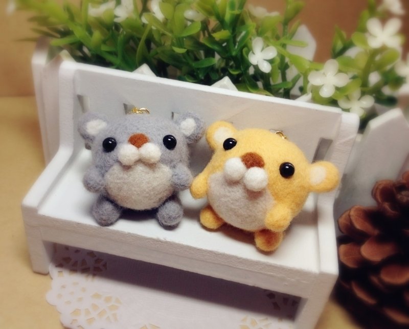 【奶油毛毛】羊毛毡纯手工可爱 球球鼠吊饰 黄金鼠 仓鼠 花栗鼠 哈姆太郎 手机吊饰 耳机塞 防尘塞 钥匙圈 生日礼物 - 手机座/防尘塞 - 羊毛 灰色
