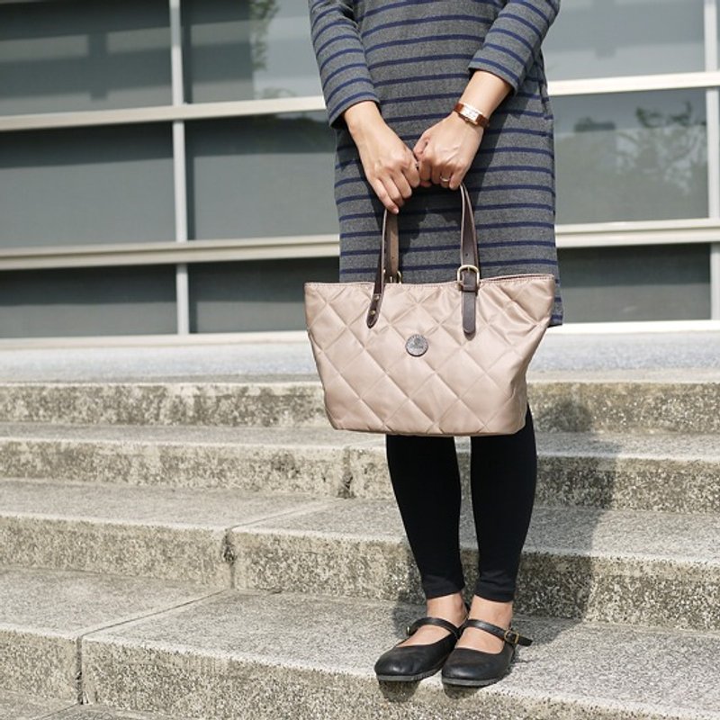 ‘绝版品优惠85折’日系 超轻量磁扣尼龙菱格纹防泼水托特/肩背包 Made in Japan by FOLNA - 手提包/手提袋 - 防水材质 