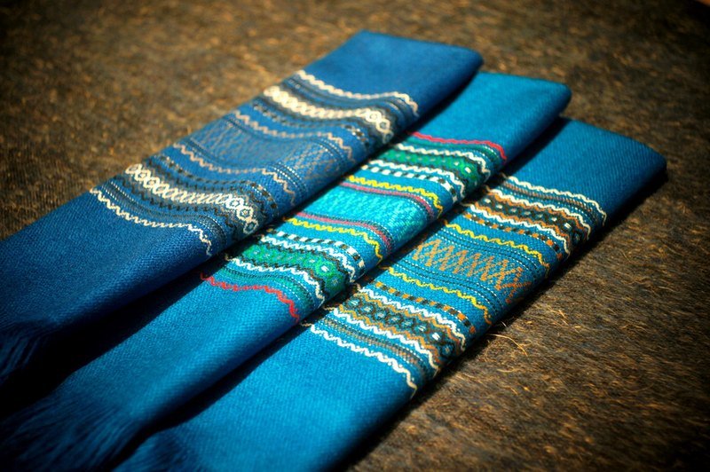 Vista [见闻]，南美洲，印地安手工围巾 - 蓝色系 - 丝巾 - 棉．麻 蓝色