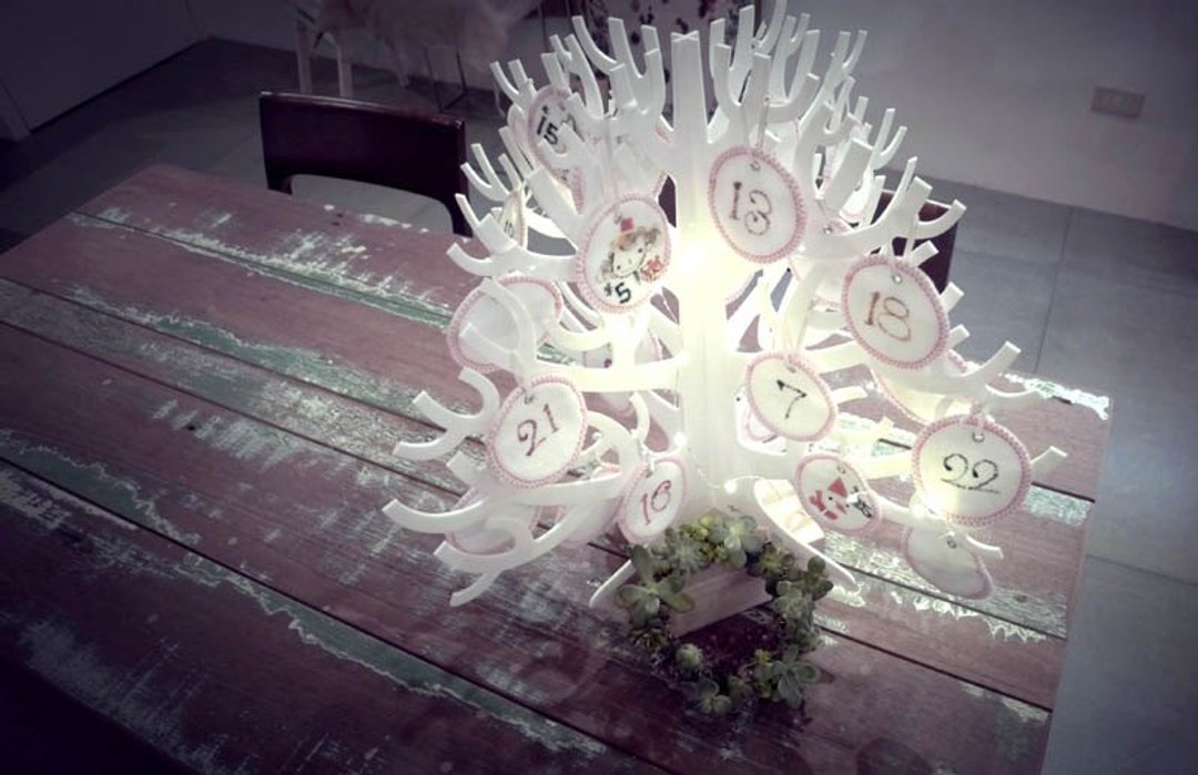 White Tree - 灯具/灯饰 - 压克力 白色