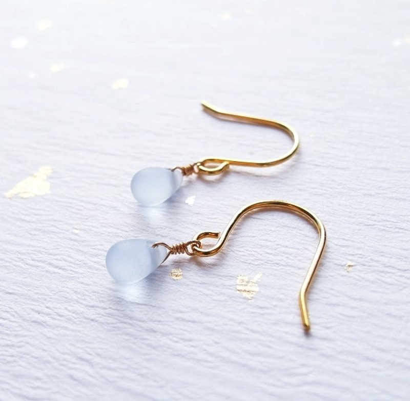 ∣一抹月光∣就是想简单 水滴耳环 雾氲蓝 - 耳环/耳夹 - 其他材质 蓝色