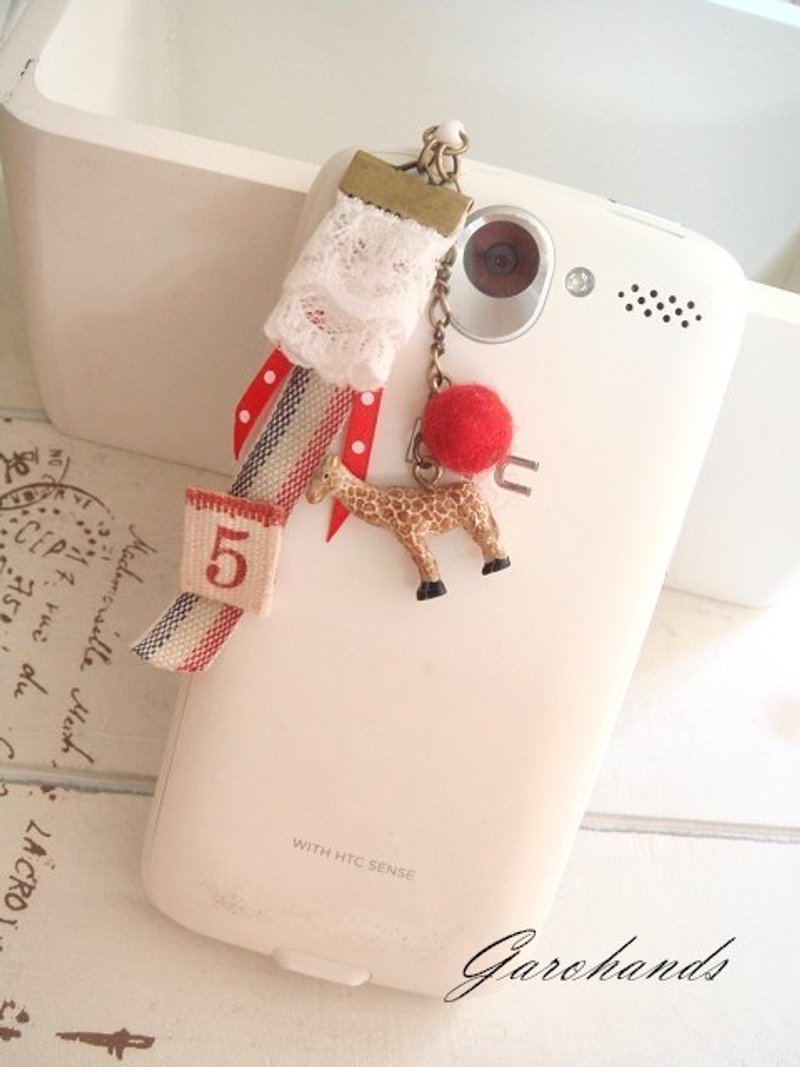 Garohands 森林系缎带蕾丝羊毛毡长颈鹿手感耳机防尘塞吊饰 /日系 / 杂货 / 手作 饰品 / 疗愈系 - 耳机 - 其他材质 