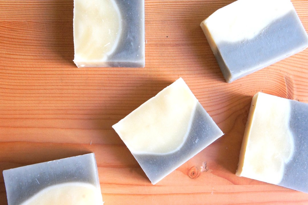 手工皂-乳香臻果 - 肥皂/手工皂 - 其他材质 蓝色