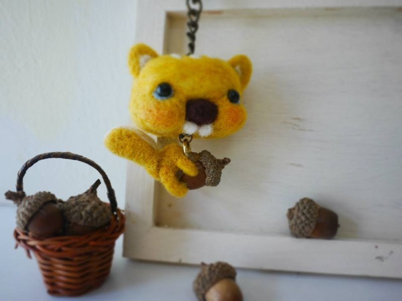 贪吃的松鼠 手感温度羊毛毡制品生活杂货 - 钥匙链/钥匙包 - 羊毛 黄色