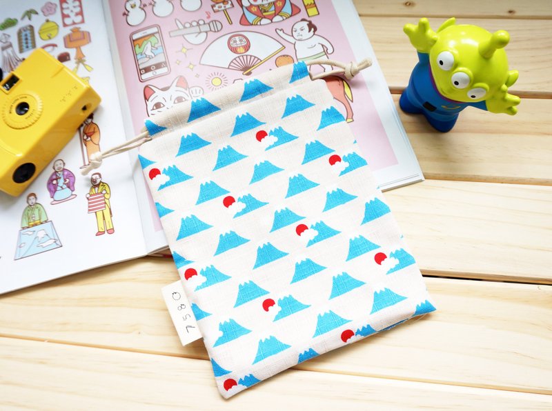 旭日高升富士山 随身束口袋 - 化妆包/杂物包 - 其他材质 白色