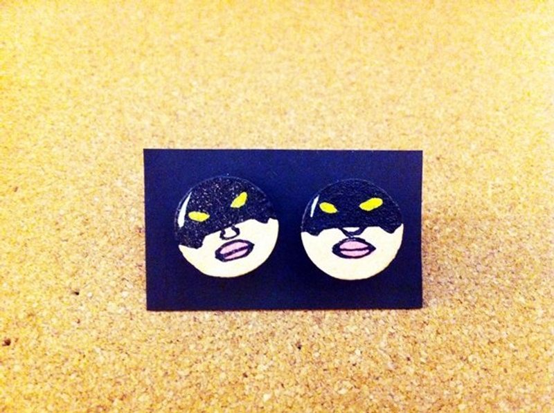 手绘木头耳针-蝙蝠侠 / bat man - 耳环/耳夹 - 木头 黑色