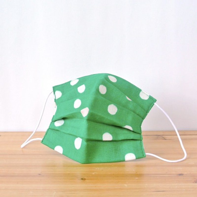可洗涤、舒适且可爱的手工立体口罩 Dot Green 环保 手工制作纯棉 | TEMARIYA - 口罩 - 棉．麻 绿色