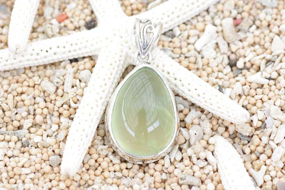 Adorable Prehnite pendant, such as the fruit of the vine - 项链 - 宝石 绿色