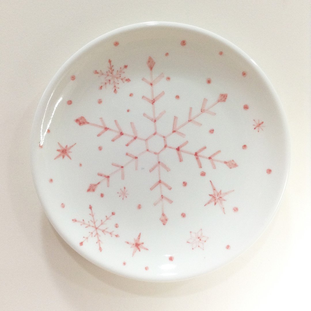 雪花片片/粉红 -【现货】 圣诞手绘6寸蛋糕盘【圣诞节/圣诞礼物/交换礼物】 - 浅碟/小碟子 - 瓷 粉红色