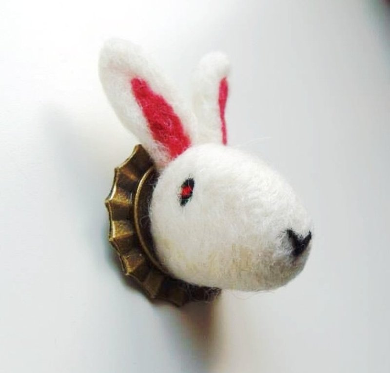 Mew in Wonderland ─羊毛毡悄悄兔头别针 - 胸针 - 羊毛 白色