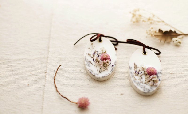 【Un Jess Cadeau】大豆蜡纯白香氛花片 婚礼/情人节小物订制 - 香薰/精油/线香 - 蜡 白色