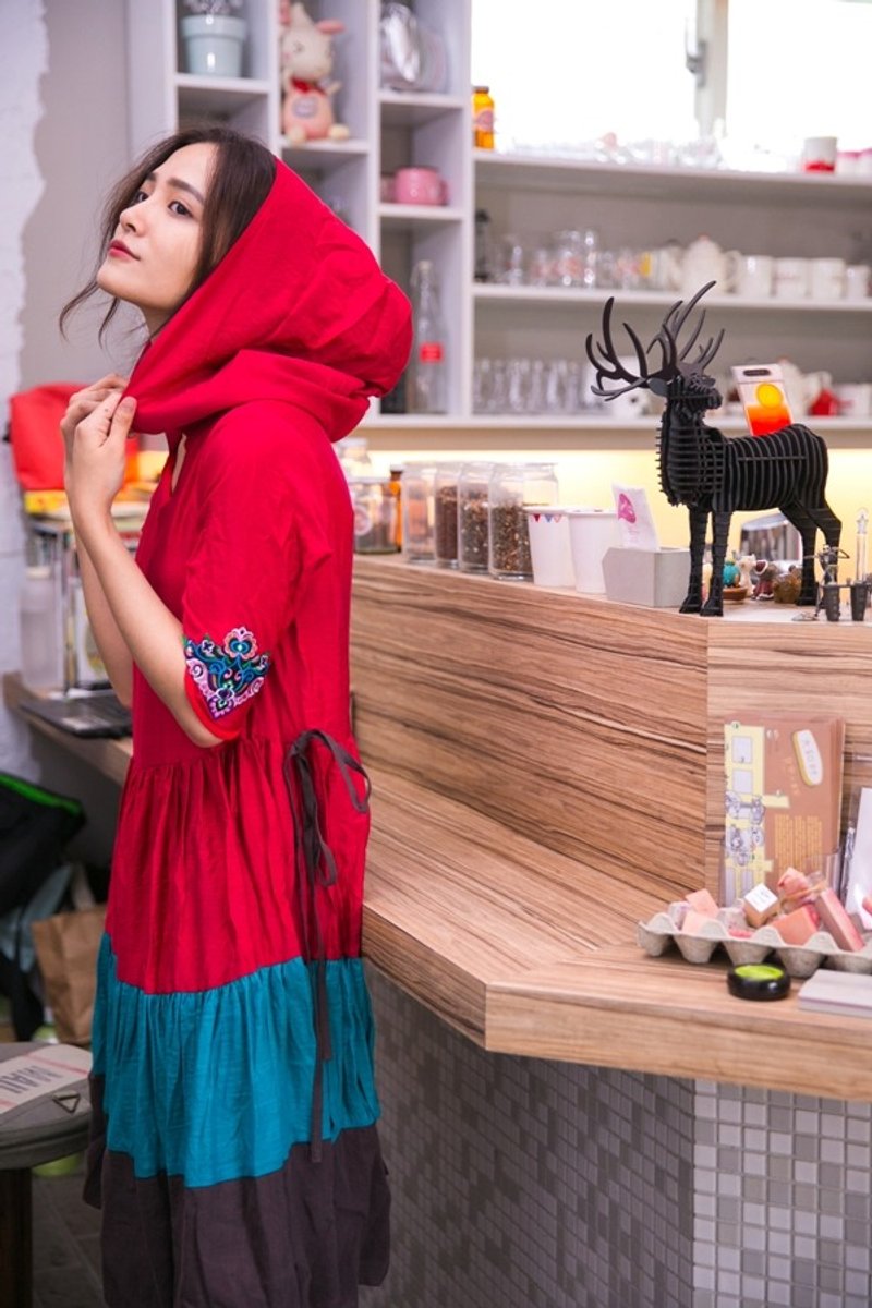 马克的笑傲江湖 三色拼接大宽帽古朴洋装 - 洋装/连衣裙 - 其他材质 红色