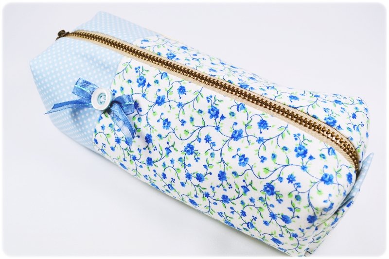 吐司笔袋 - 乡村下午茶系列 - Felicity 费莉西蒂夫人* - 铅笔盒/笔袋 - 棉．麻 蓝色