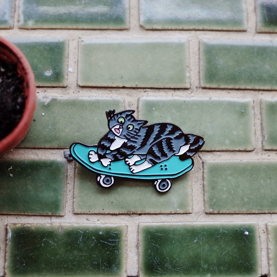 滑板跑猫 PIN - 胸针 - 其他金属 蓝色
