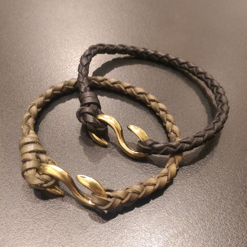 纯手工编织手工染色皮革手链~ - 手链/手环 - 真皮 多色