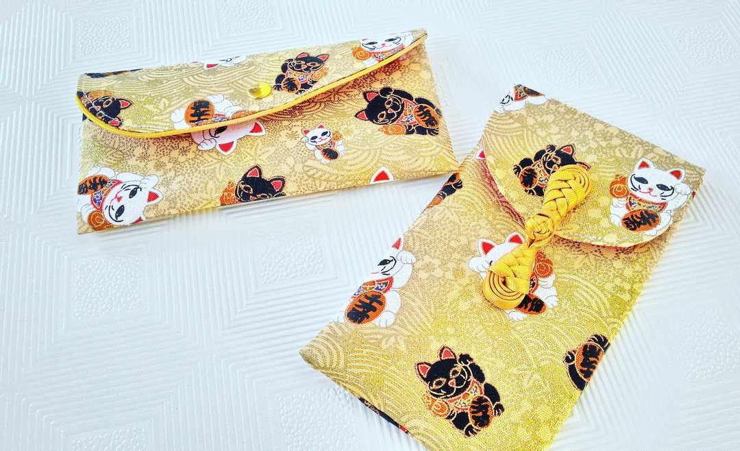 黄金满袋招财猫 直+横红包袋组/钱母袋/存折袋 (限量) - 皮夹/钱包 - 棉 金色
