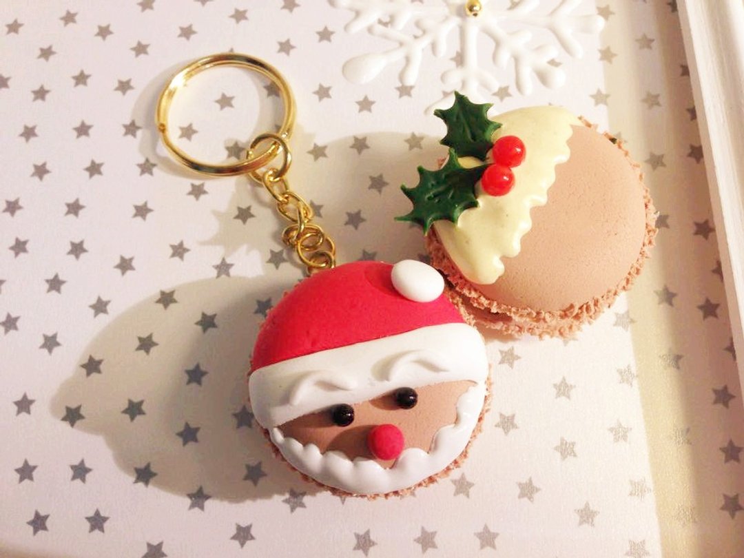 【X'MAS 手工圣诞礼物限定】圣诞老公公 X 摩卡红浆果 马卡龙钥匙圈 - 钥匙链/钥匙包 - 其他材质 咖啡色