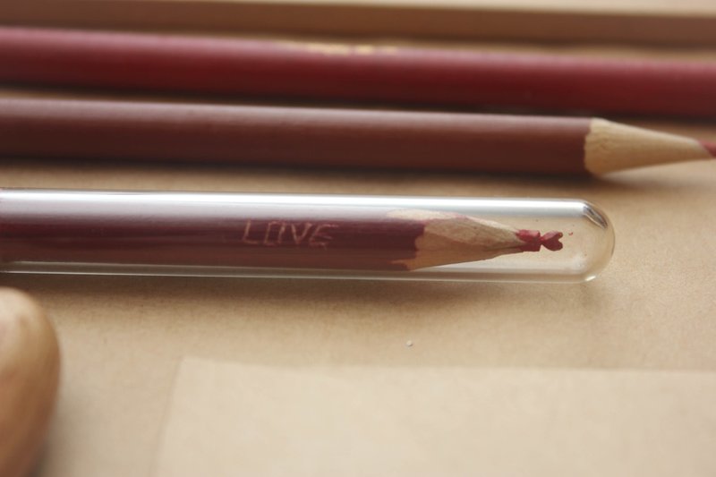 ‘SUNNY STUDIO’mini爱心雕刻钥匙圈 - 钥匙链/钥匙包 - 玻璃 红色